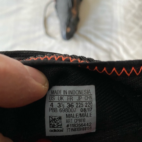 adidas Predator 18.3 FG kids soccer shoes size 4 - Picture 7 of 8